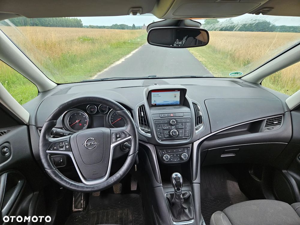 Opel Zafira 2.0 D (CDTI ecoFLEX) Start/Stop Active - 15