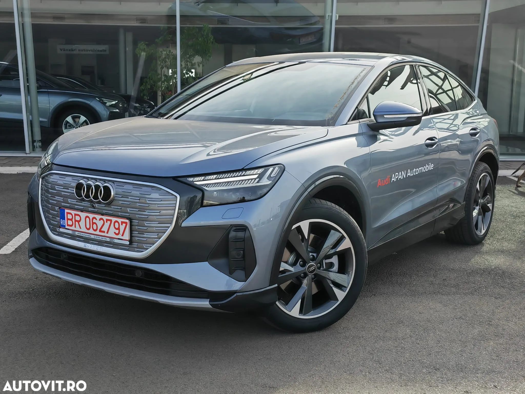 Audi Q4 e-tron 40 - 1