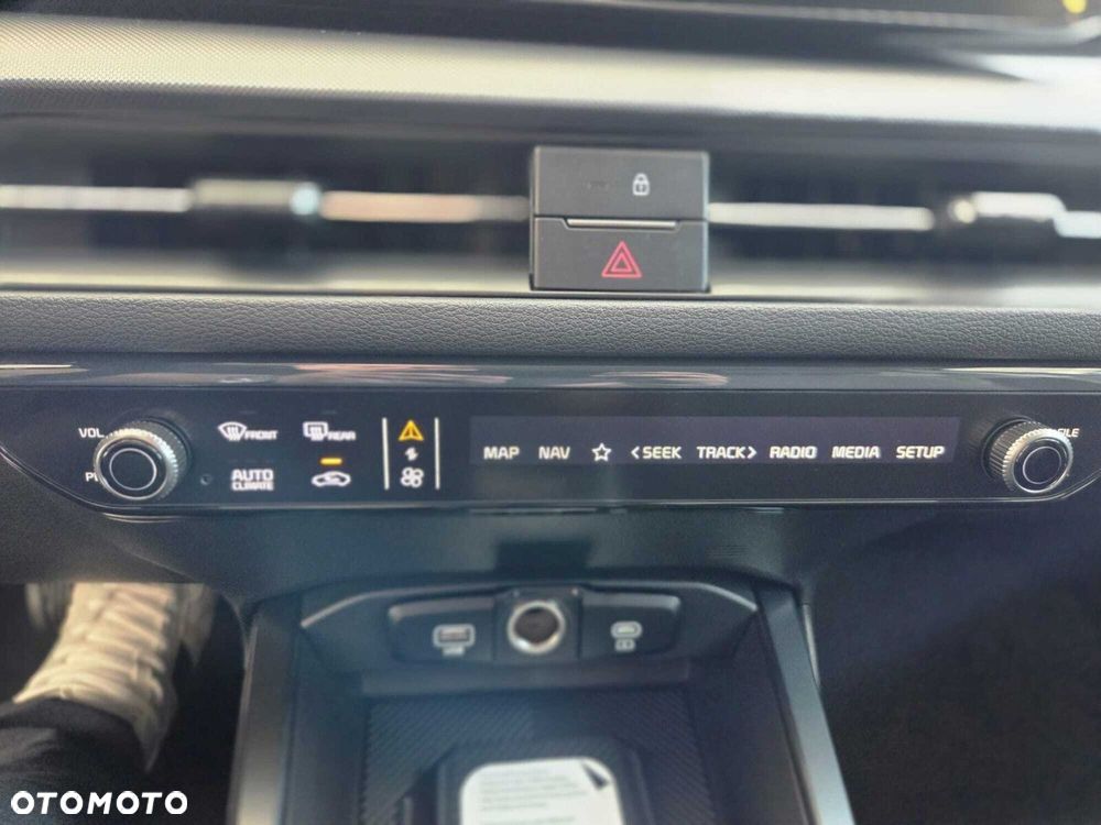 Kia XCeed - 24