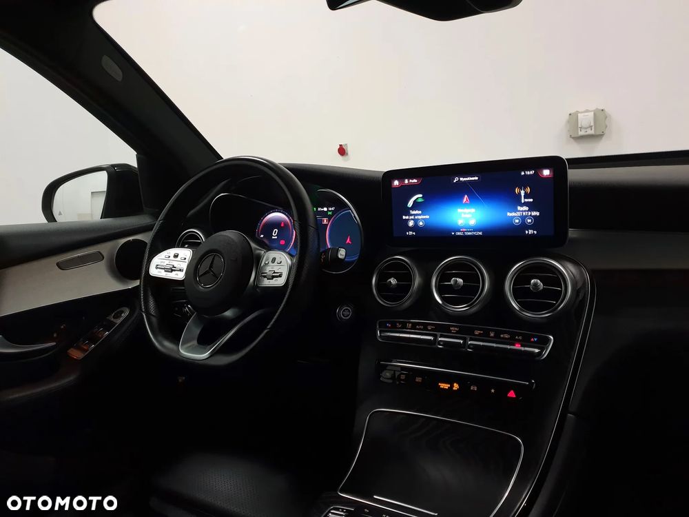 Mercedes-Benz GLC 300 de 4Matic 9G-TRONIC AMG Line Plus - 11