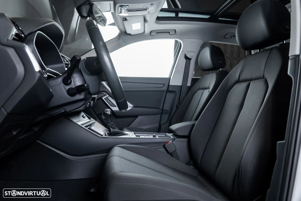 Audi Q3 - 22