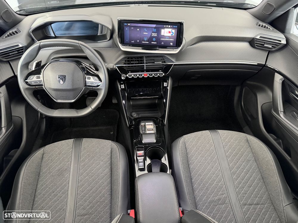 Peugeot 2008 1.2 PureTech Allure Pack EAT8 - 11