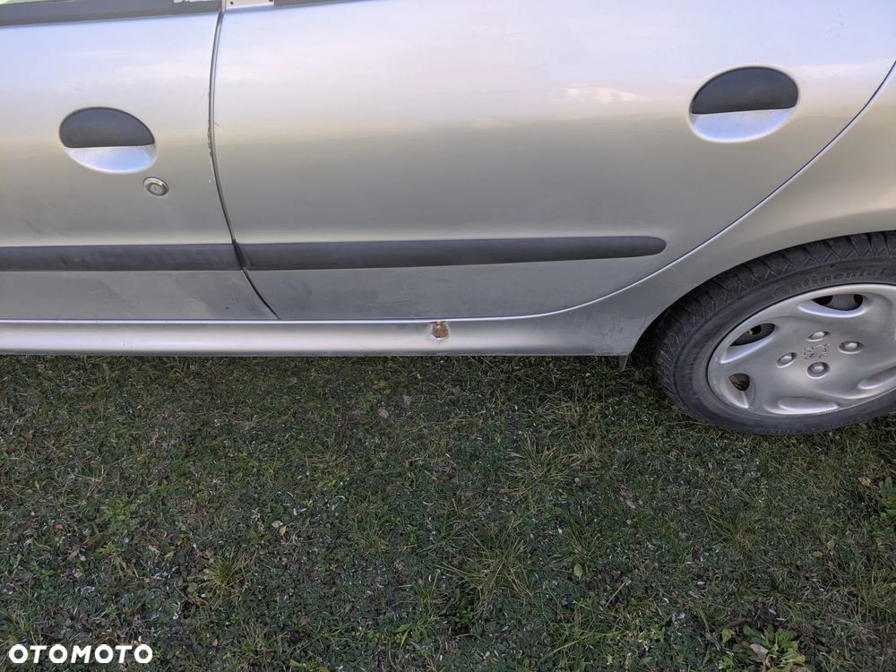 Peugeot 206 1.4 Color-Line - 15