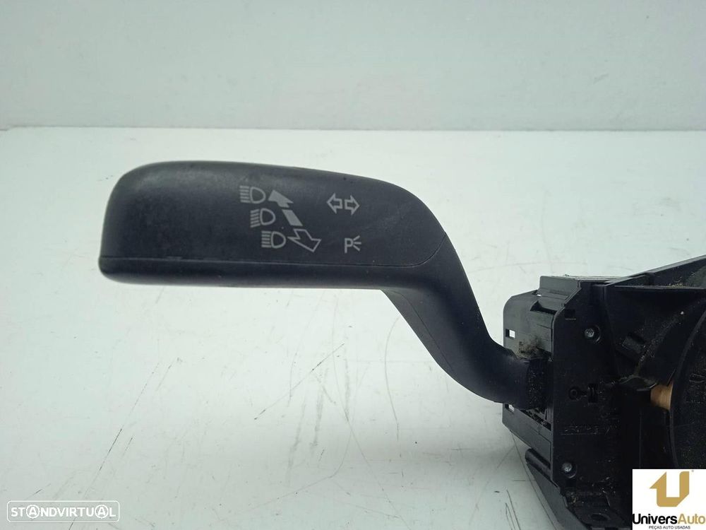 COMANDO LUZES SKODA FABIA II 2010 -7H0953503GC - 2