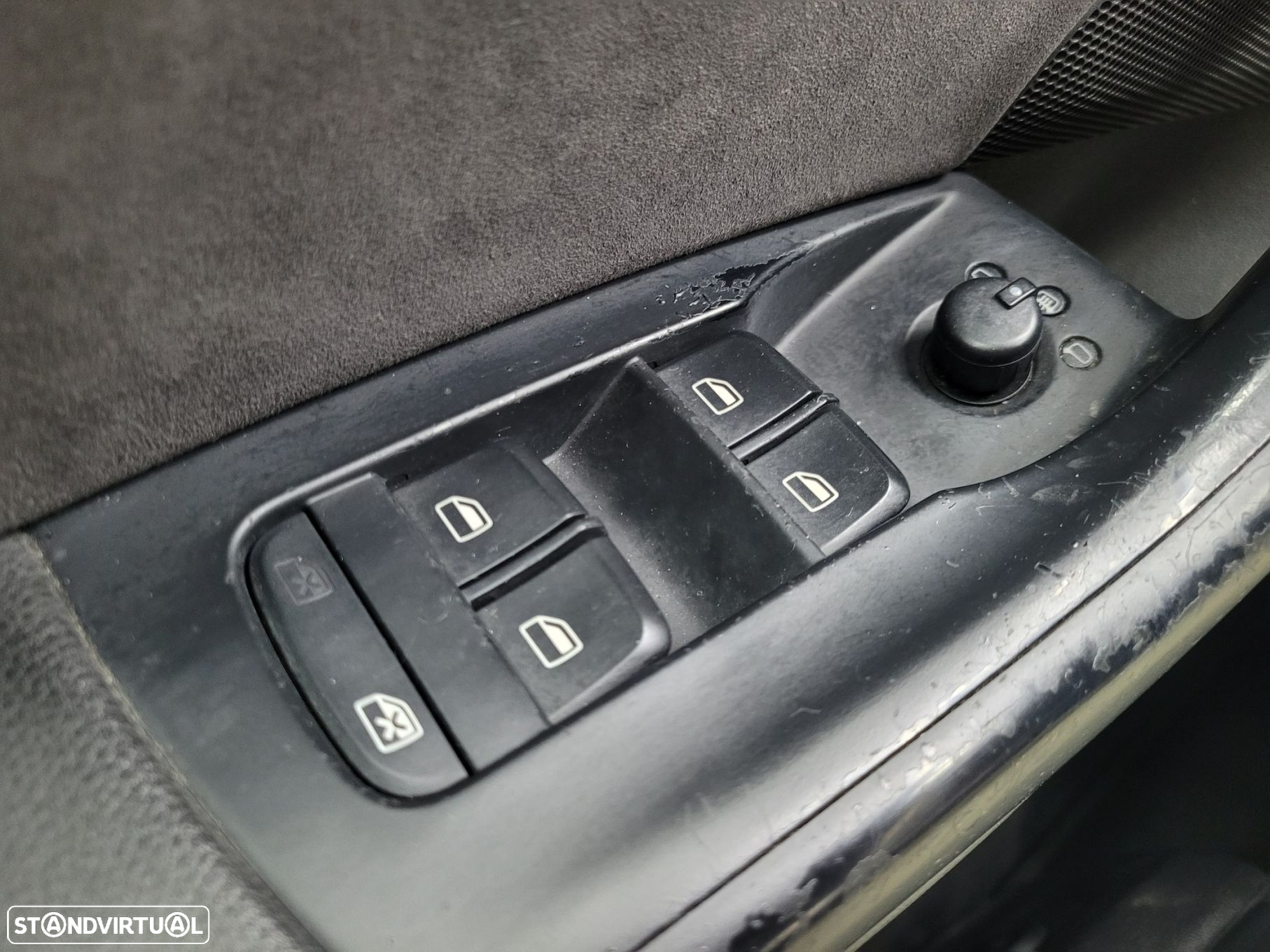 Audi Q3 2.0 TDI quattro S-tronic - 32