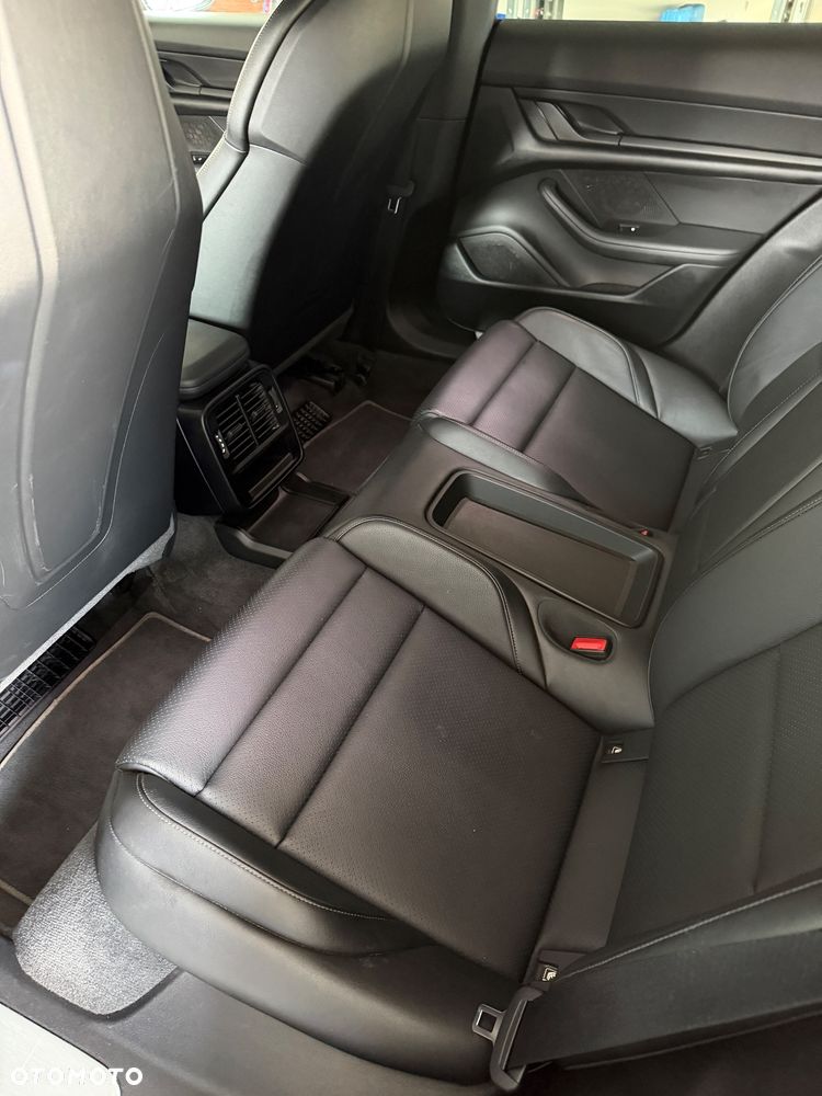 Porsche Taycan 4S Performance Plus - 15