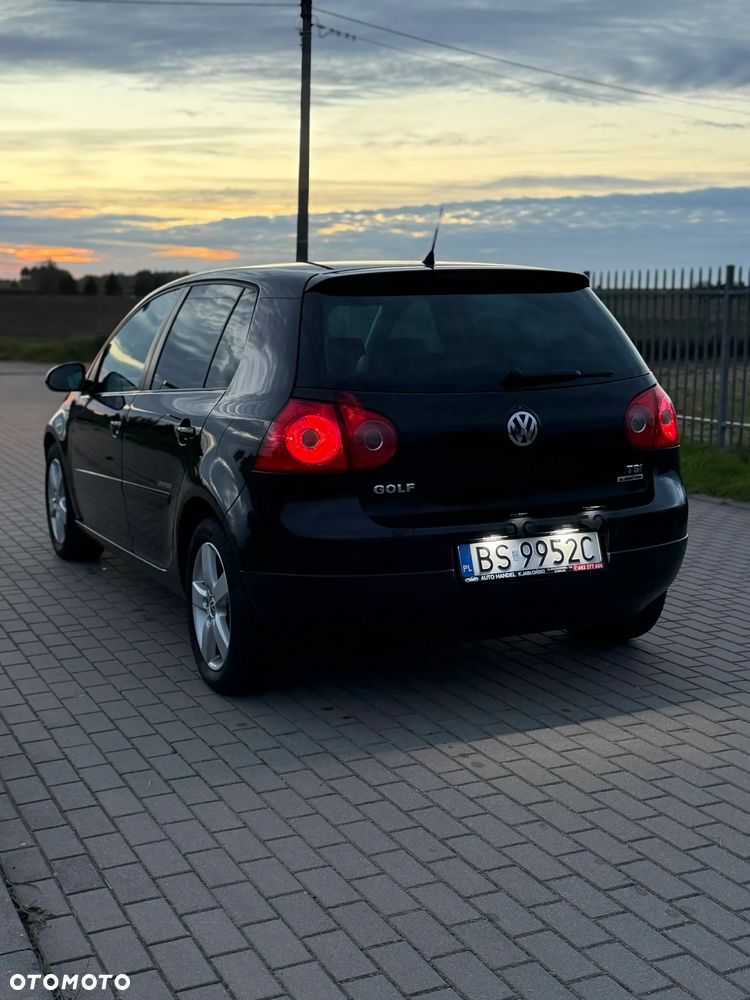 Volkswagen Golf - 4