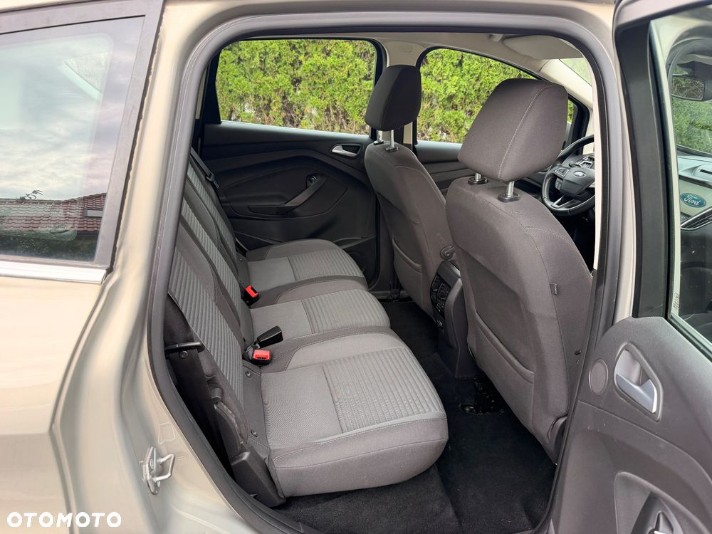 Ford C-MAX - 15