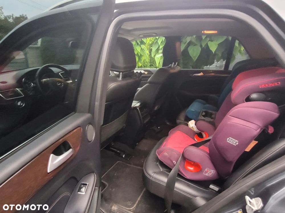 Mercedes-Benz ML - 6