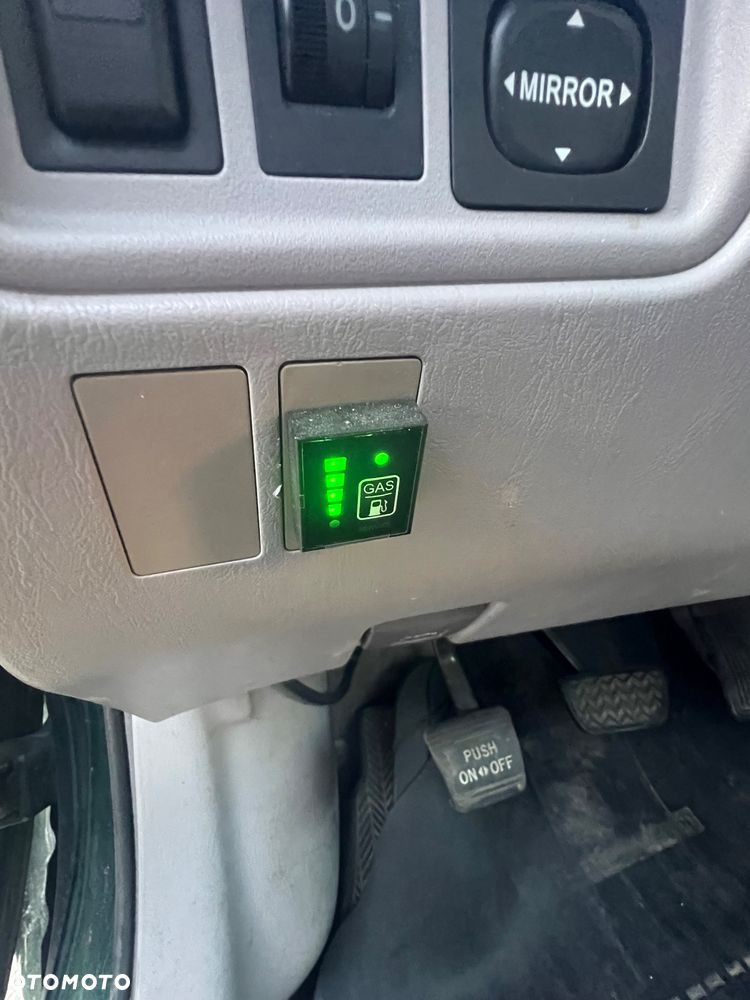 Toyota Prius - 8