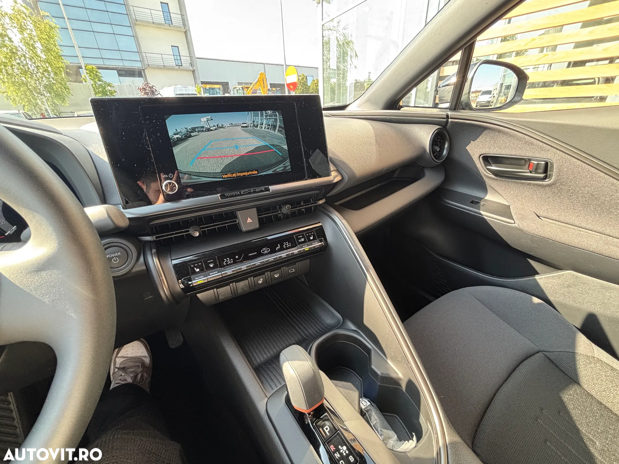 Toyota C-HR - 19