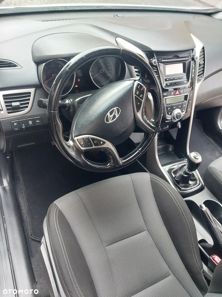 Hyundai i30 1.6 CRDi BlueDrive Classic - 17