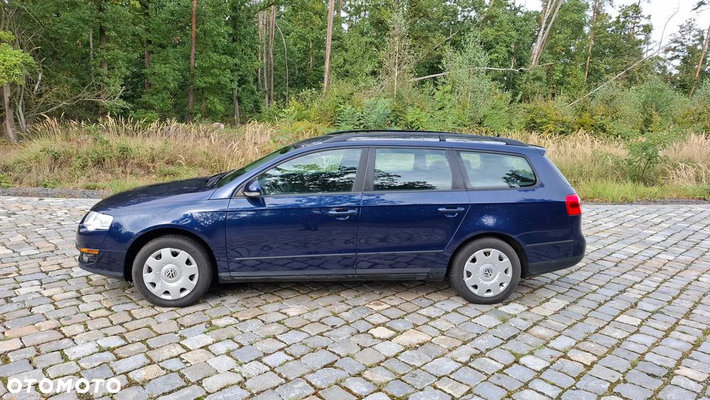 Volkswagen Passat 1.6 FSI Trendline - 14