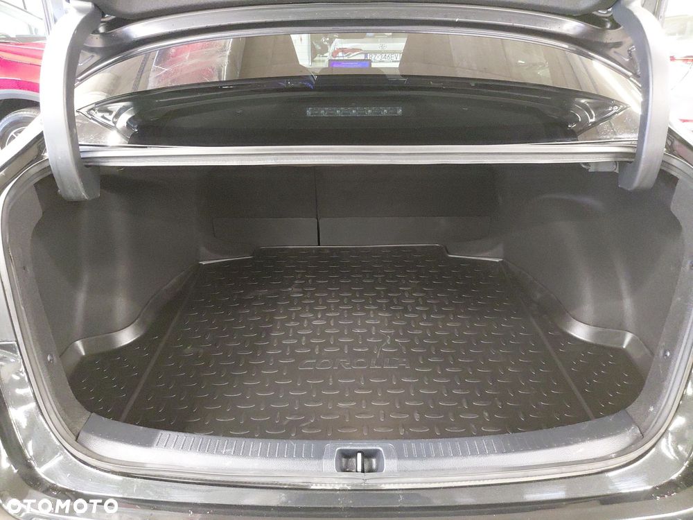 Toyota Corolla 1.8 Hybrid Style - 13