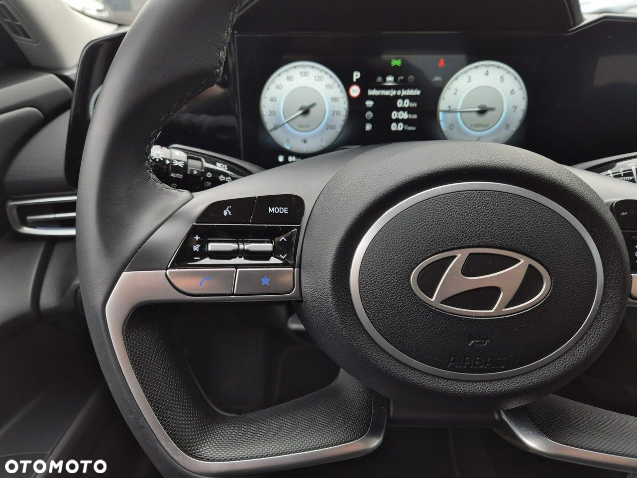 Hyundai Elantra - 20