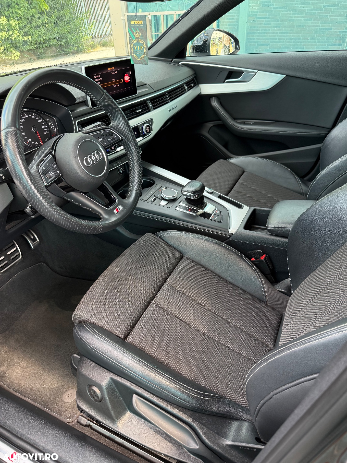 Audi A4 Avant 2.0 TDI S tronic quattro sport - 8