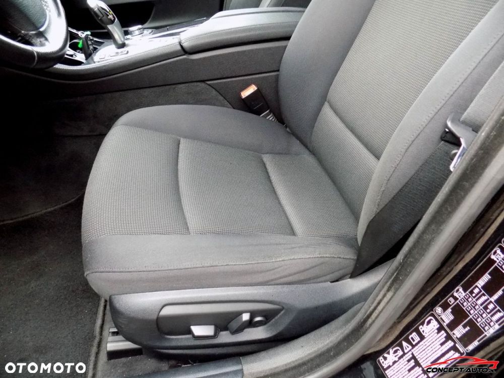 BMW Seria 5 - 12