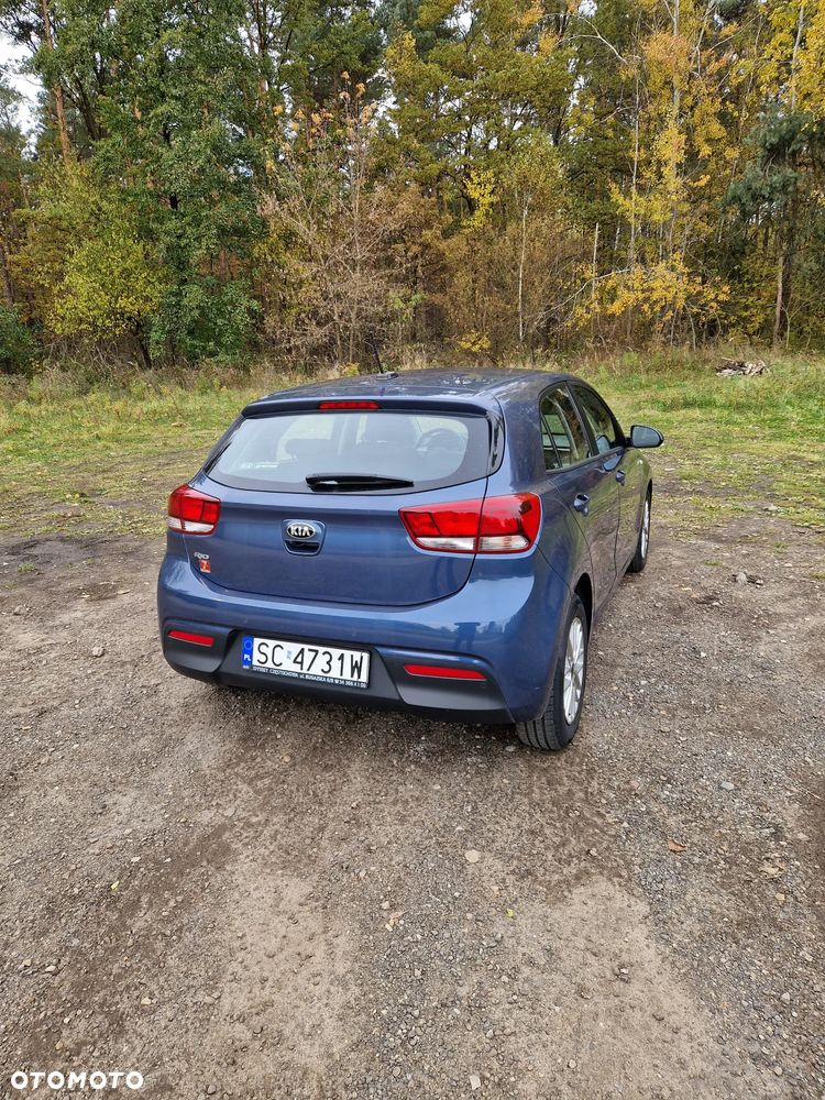 Kia Rio - 9