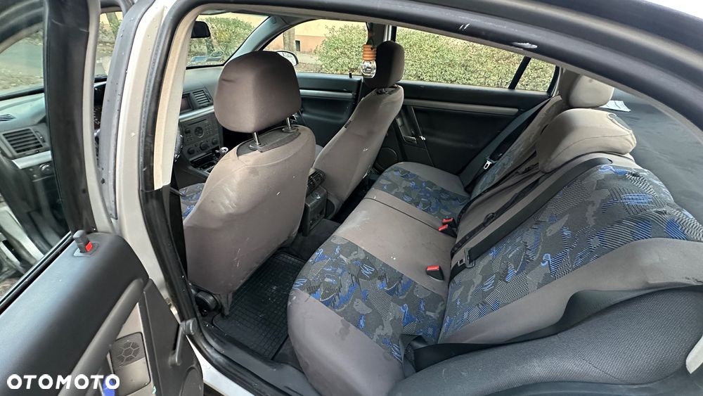 Opel Vectra - 9
