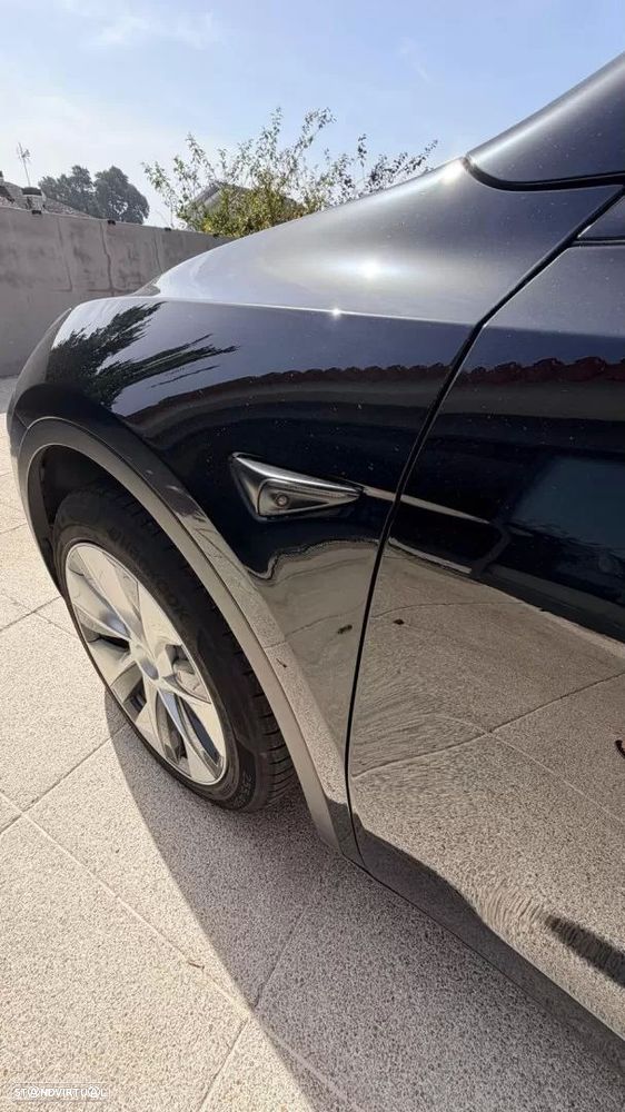 Tesla Model Y Long-Range RWD - 7
