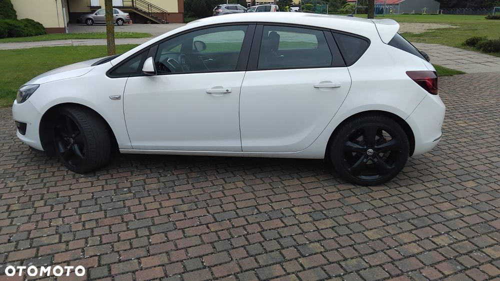 Opel Astra 1.6 CDTI Enjoy - 4