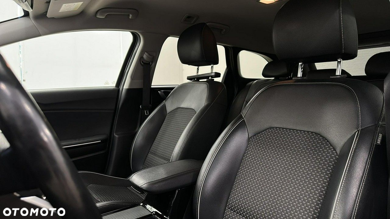 Kia Ceed 1.4 T-GDI L Business Line - 10