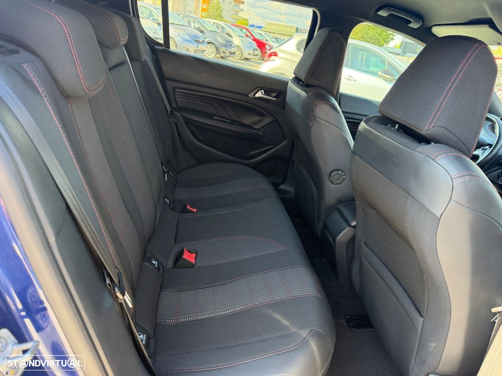 Peugeot 308 1.2 PureTech GT Line - 14
