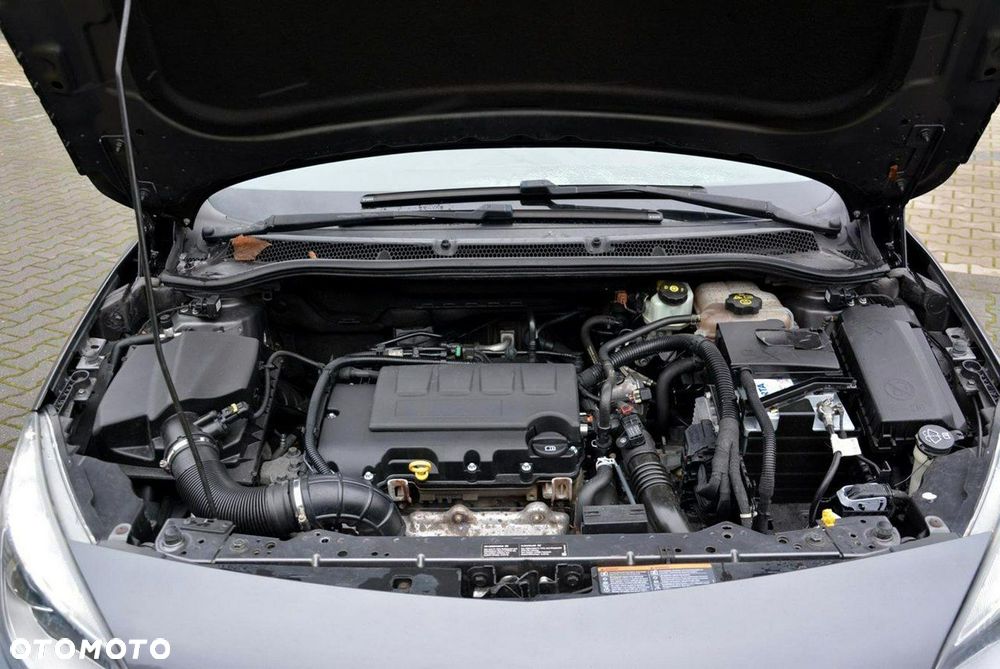 Opel Astra 1.4 Turbo Cosmo - 38