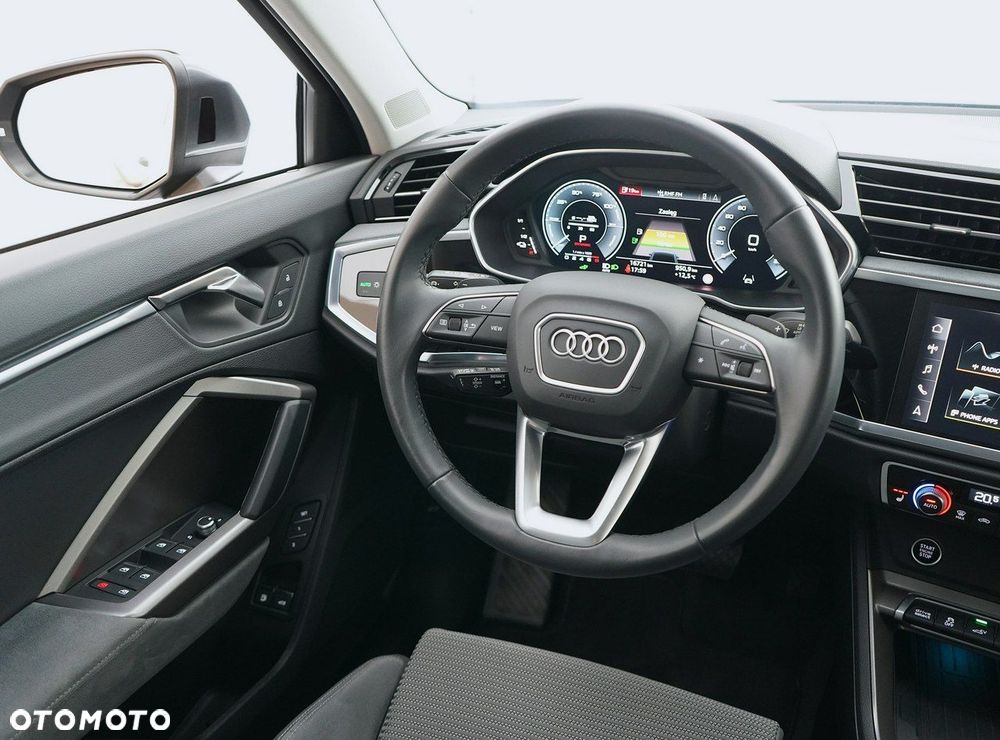 Audi Q3 Sportback - 31