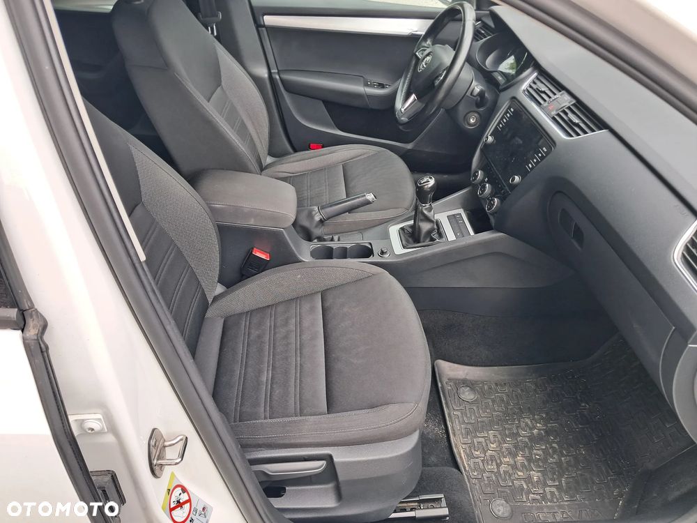 Skoda Octavia 1.4 TSI Ambition - 8