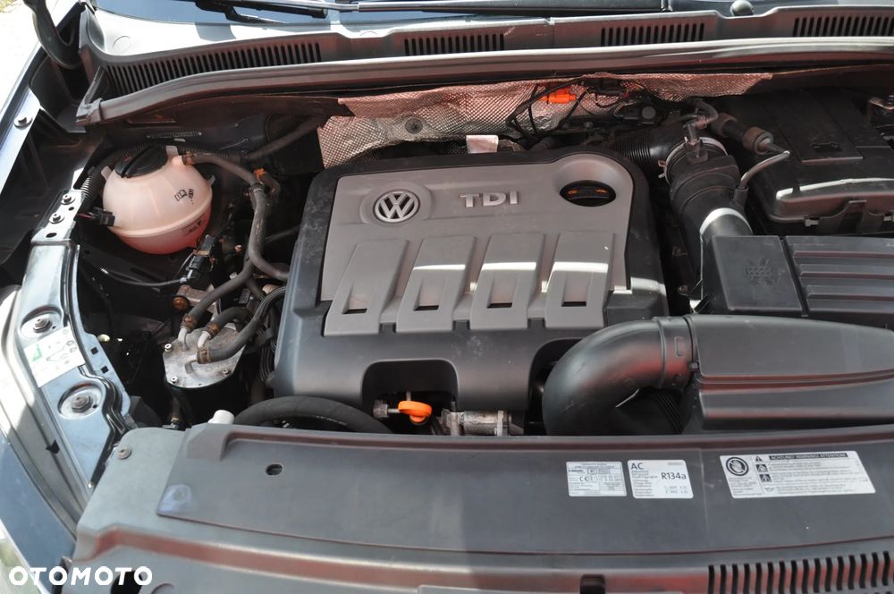 Volkswagen Sharan 2.0 TDI Blue Motion Highline - 23