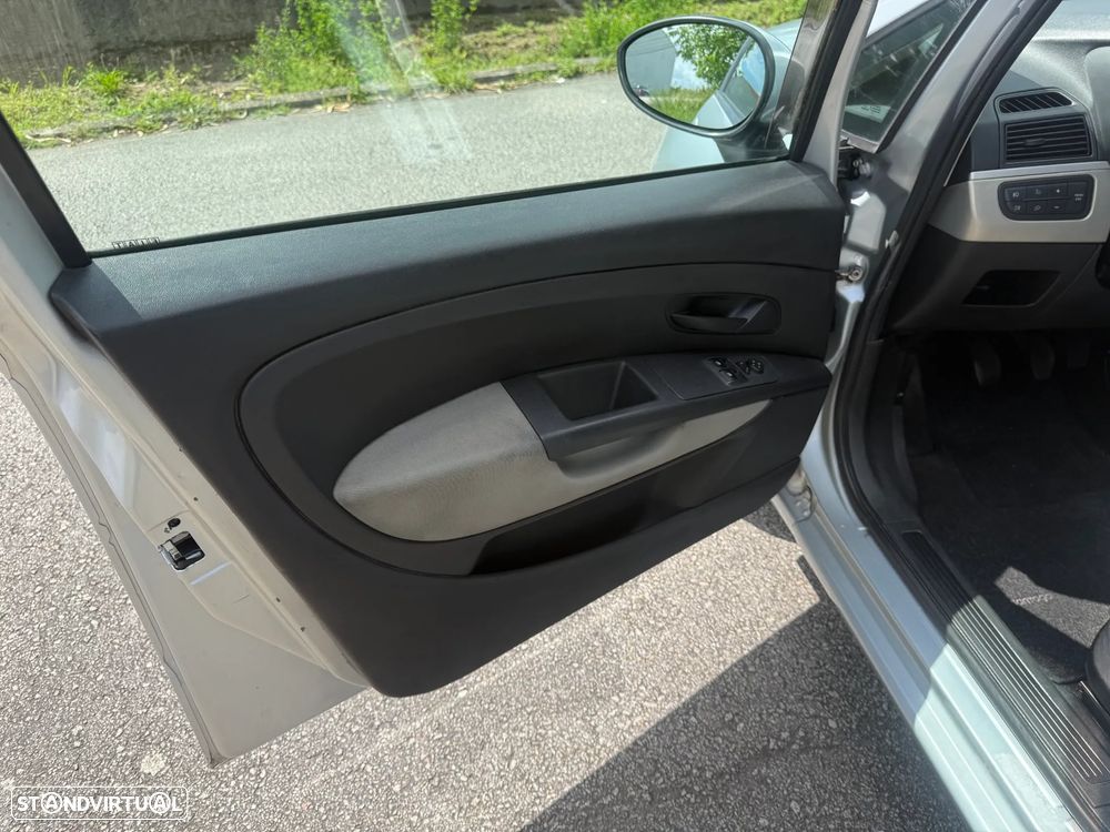 Fiat Grande Punto 1.2 Active - 8