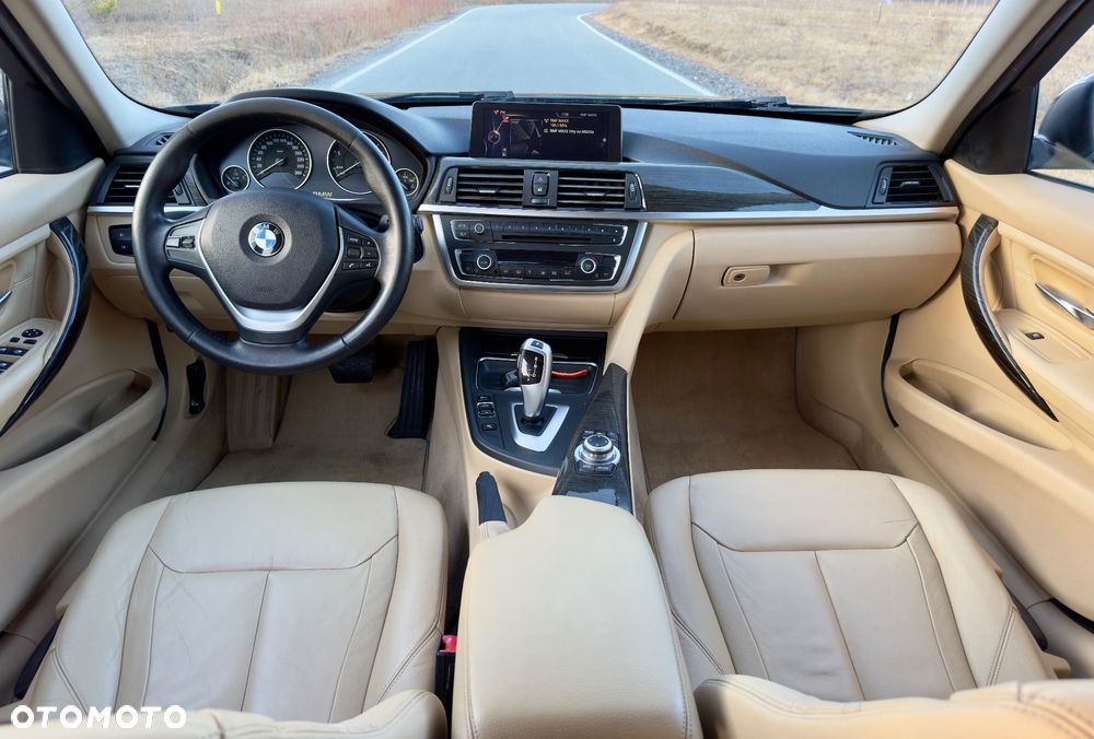 BMW Seria 3 320d Sport-Aut Luxury Line - 12