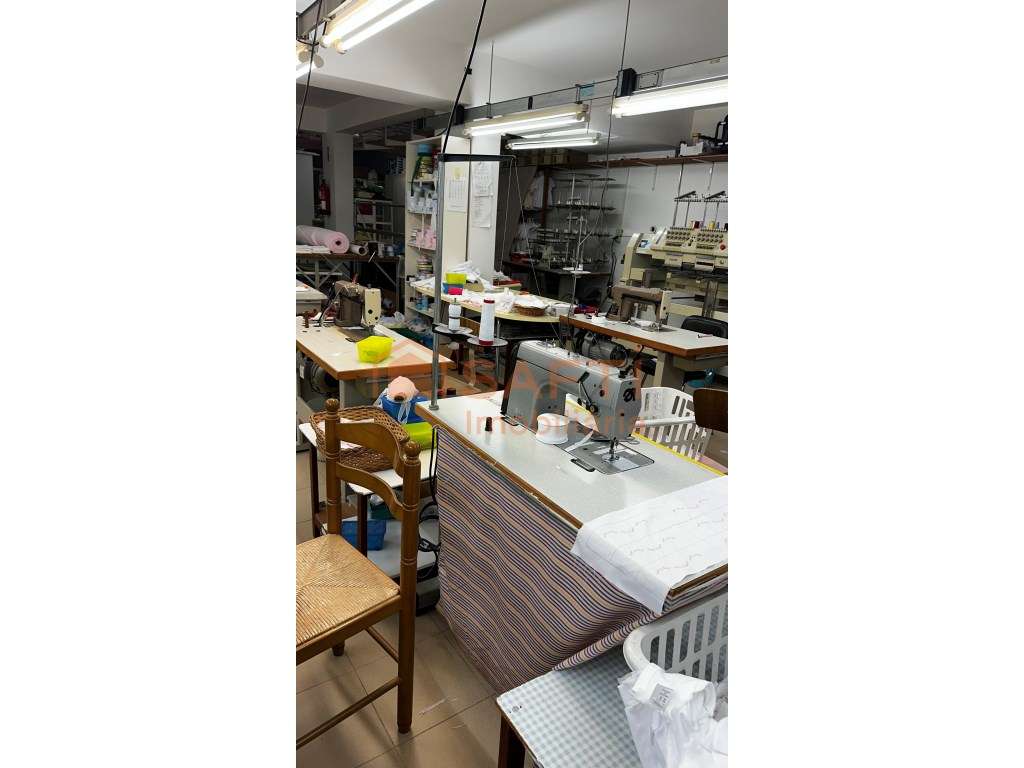 Trespasse de Fábrica de Roupa de Bebé em Torres Vedras - Grande imagem: 4/19