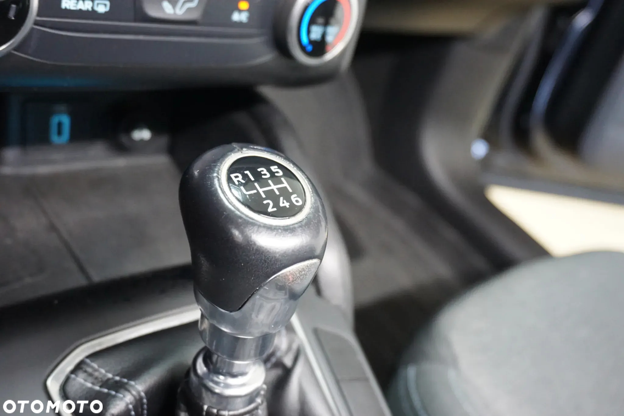 Ford Focus 1.5 EcoBlue Start-Stopp-System ACTIVE DESIGN - 38