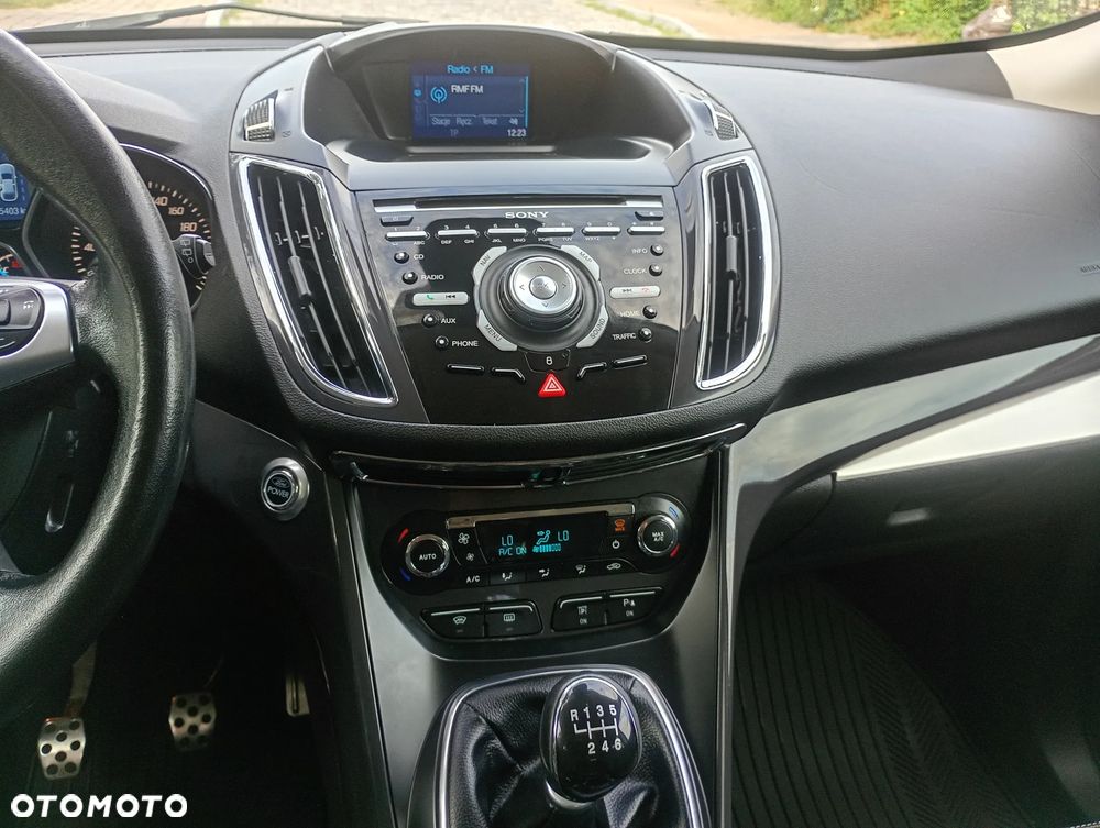 Ford Kuga 2.0 TDCi 2x4 Titanium - 33