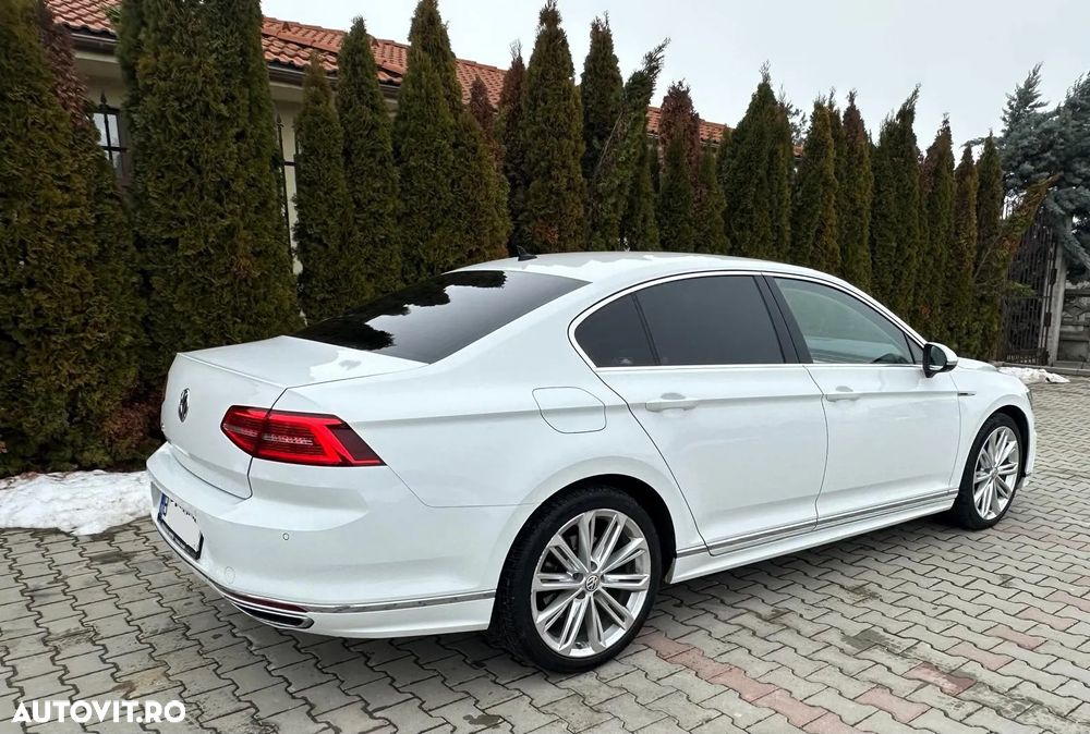 Volkswagen Passat - 26