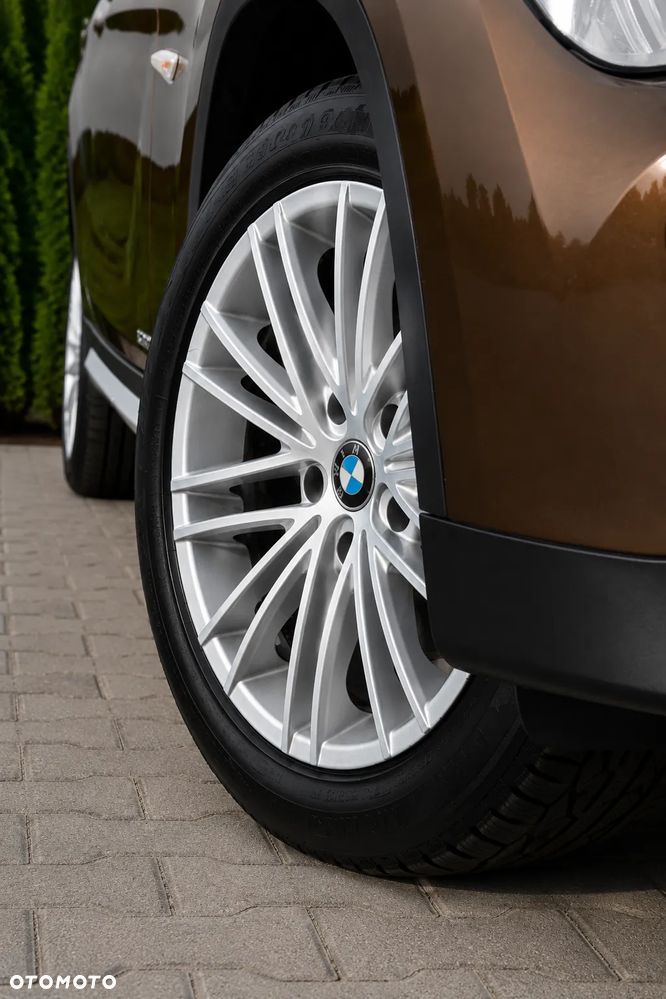 BMW X1 sDrive18i xLine - 16