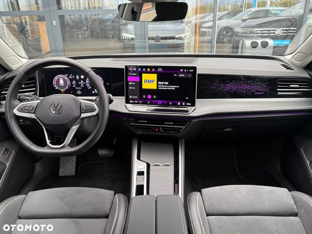 Volkswagen Passat Variant 2.0 TDI EVO Elegance DSG - 12
