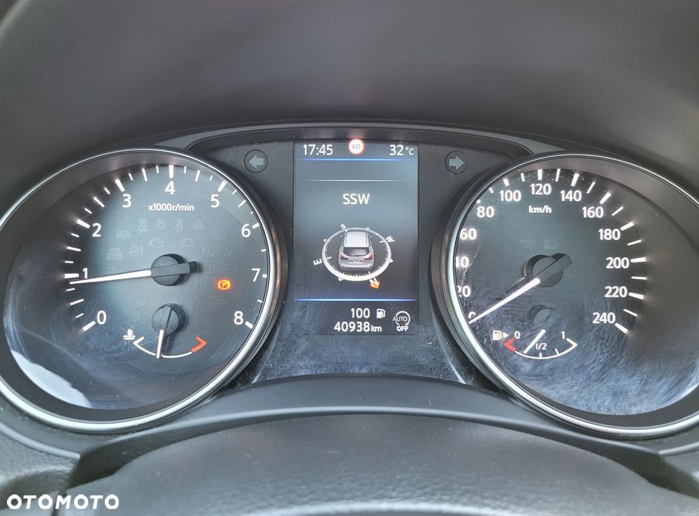 Nissan Qashqai 1.3 DIG-T N-Connecta EU6d - 20