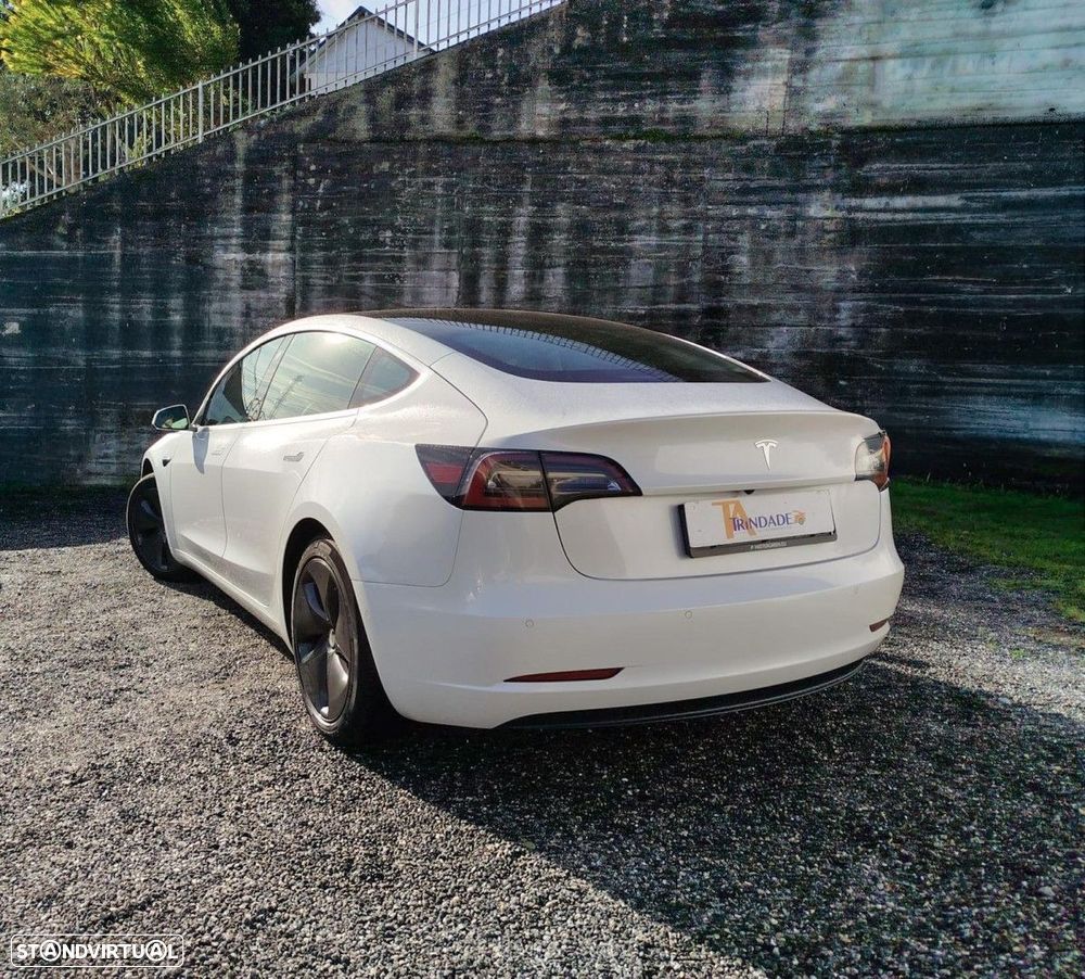 Tesla Model 3 Standard Range Plus RWD - 3