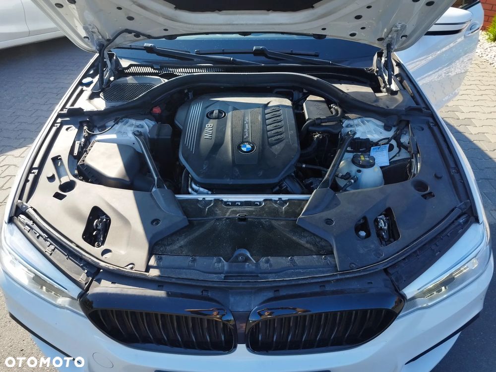 BMW Seria 5 530d xDrive M Sport sport - 25