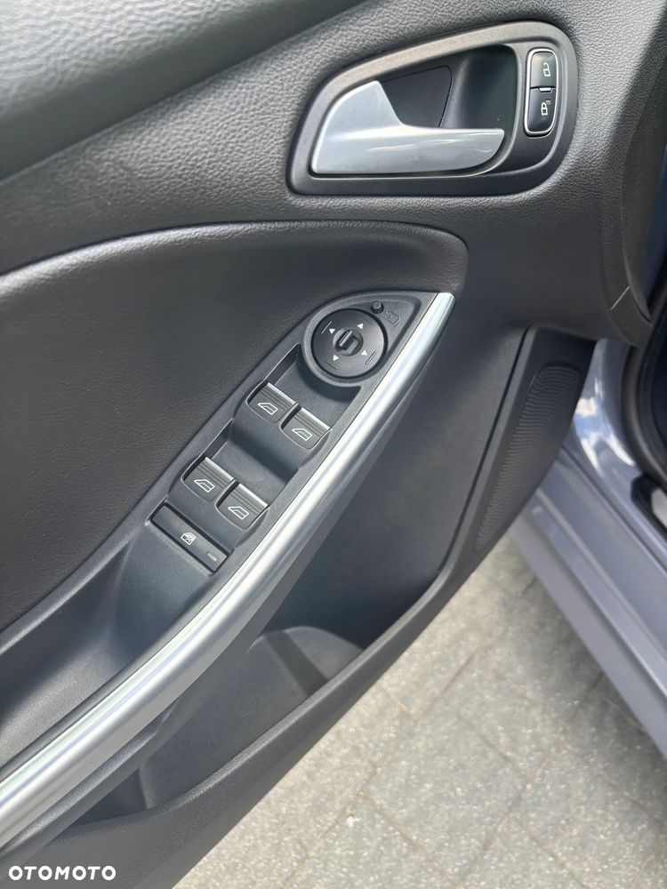 Ford Focus 2.0 TDCi ST mit Leder-Exclusiv-Paket - 23