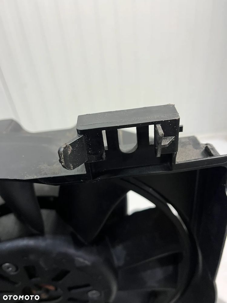 RANGE ROVER SPORT L494 WETYLATORY CHŁODNIC 3.0 D - 9