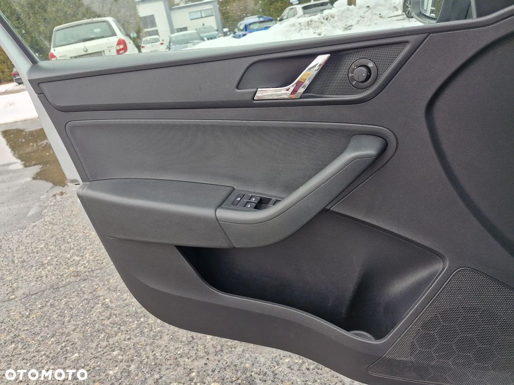 Skoda RAPID 1.6 TDI DPF Active - 10