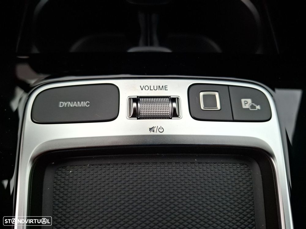 Mercedes-Benz CLA 250 e Shooting Brake AMG Line - 21