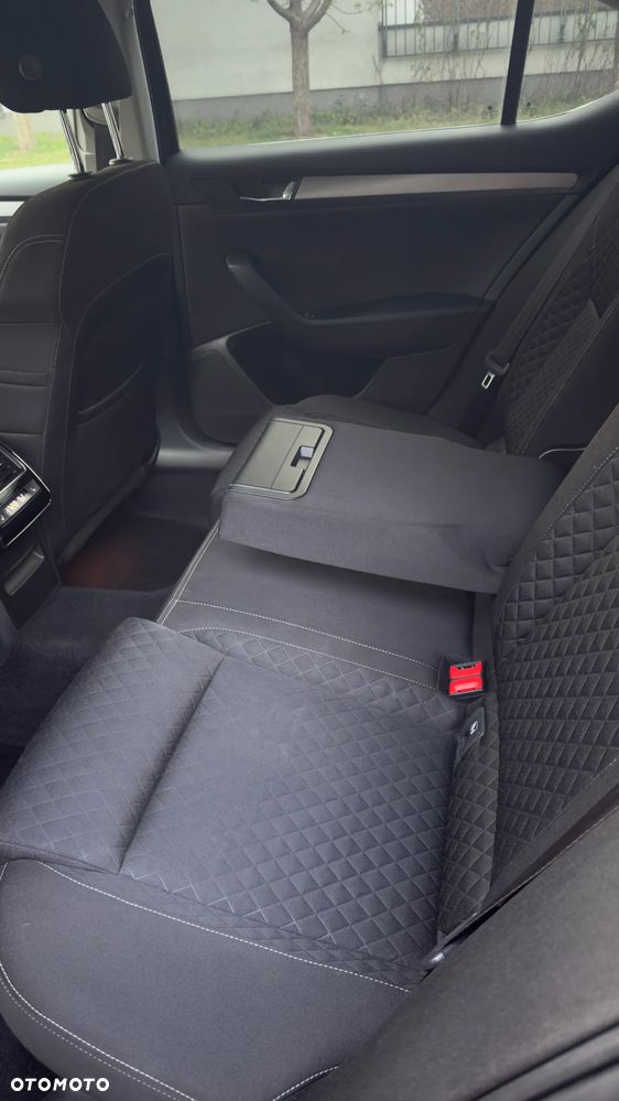 Skoda Superb 2.0 TDI Style - 17