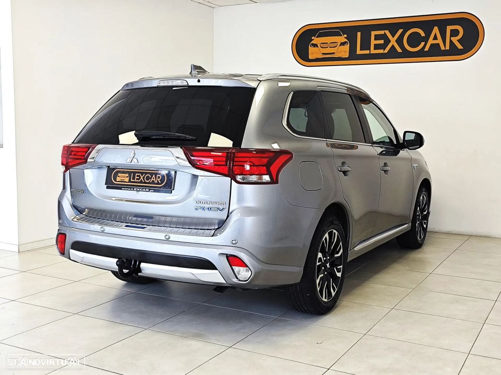 Mitsubishi Outlander - 29