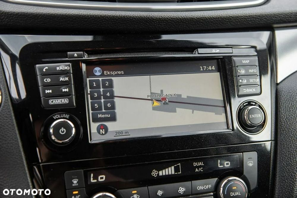 Nissan Qashqai 1.2 DIG-T N-Vision - 23