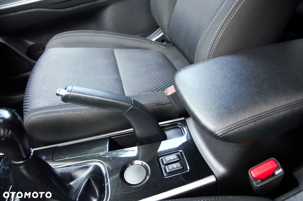 Mitsubishi Outlander 2.0 2WD Diamant - 34